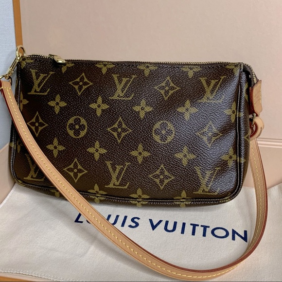 Louis Vuitton Handbags - Louis Vuitton Pochette Accessoires old version